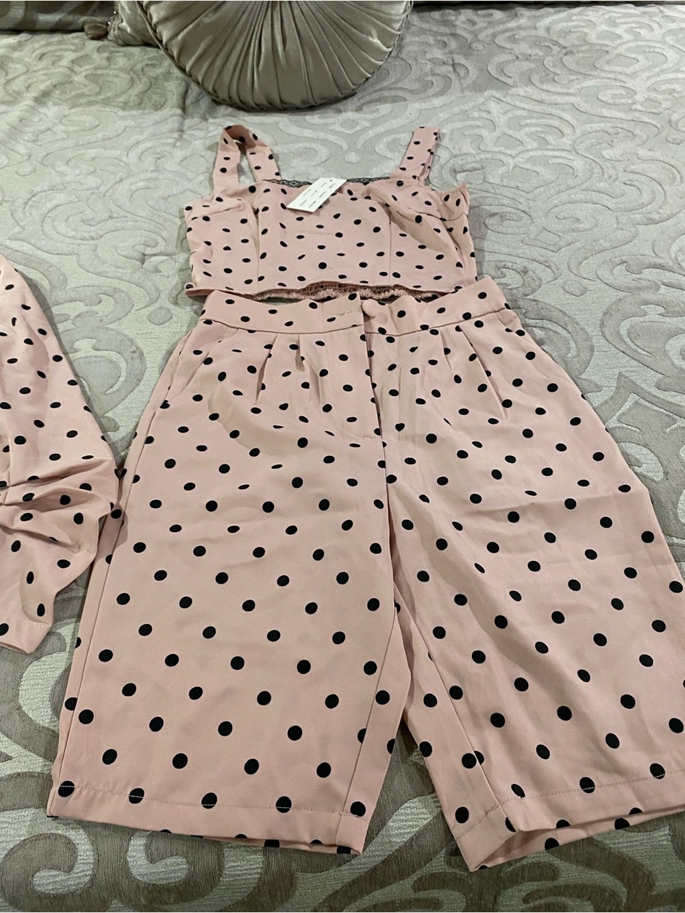 Simple Pink Polka Dot Capris Set